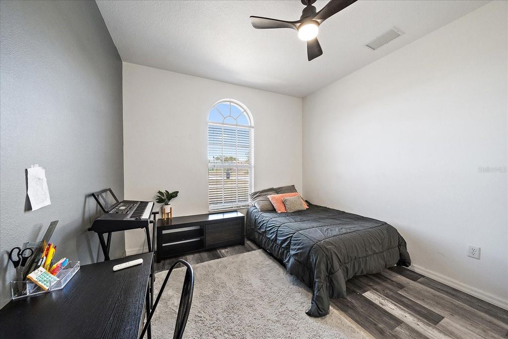 Image 26 of property listing at 26410 80TH DRIVE E, Myakka City, FL 34251