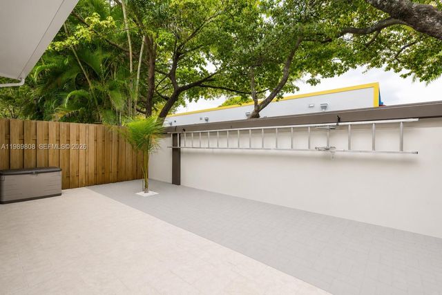 102 Riverwalk Circle, Sunrise, FL 33326