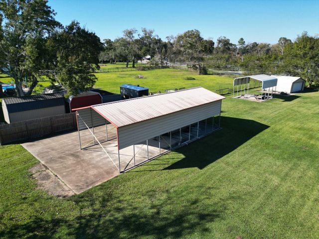 1184 County Road 348, Brazoria, TX 77422