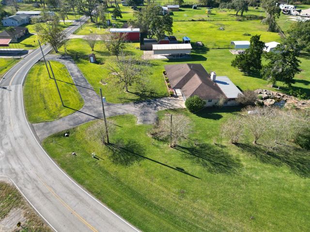 1184 County Road 348, Brazoria, TX 77422
