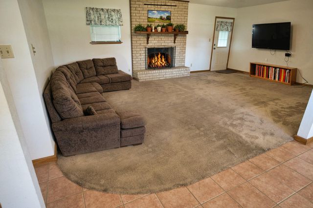 1184 County Road 348, Brazoria, TX 77422