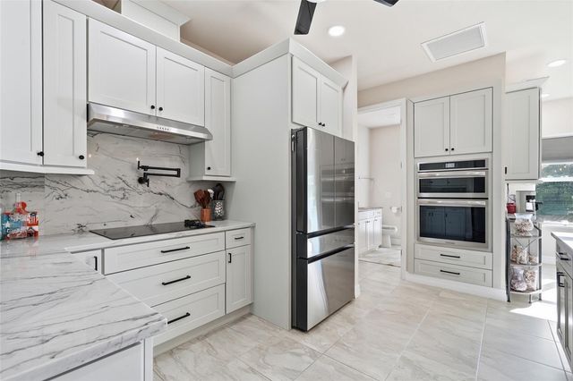 4507 LAKE HEATHER CIRCLE, St James City, FL 33956