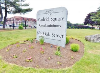 685 Oak St 13-2, Brockton, MA 02301