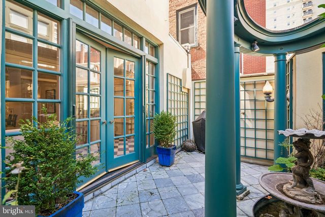 1811 DELANCEY PL, Philadelphia, PA 19103