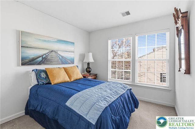 1632 Oakridge Lane, Hellertown Boro, PA 18055