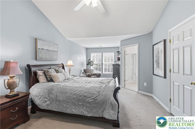 1632 Oakridge Lane, Hellertown Boro, PA 18055