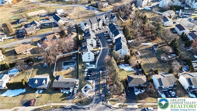 1632 Oakridge Lane, Hellertown Boro, PA 18055