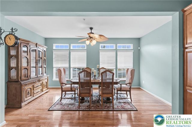 1632 Oakridge Lane, Hellertown Boro, PA 18055