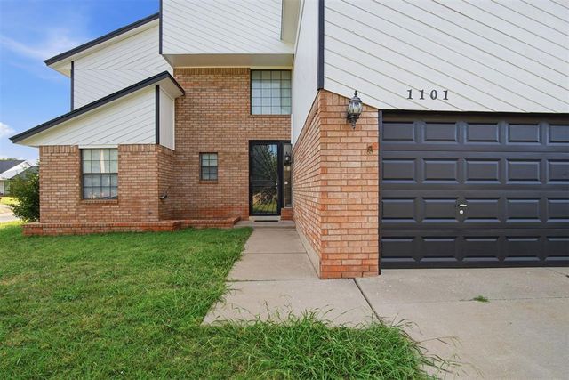 1101 David Road, Moore, OK 73160