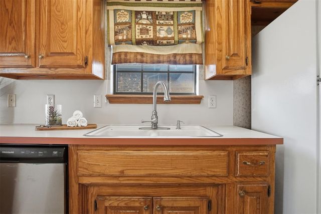 1101 David Road, Moore, OK 73160