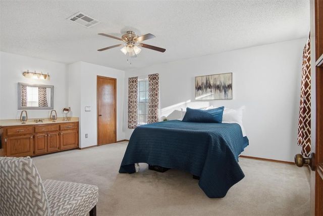 1101 David Road, Moore, OK 73160