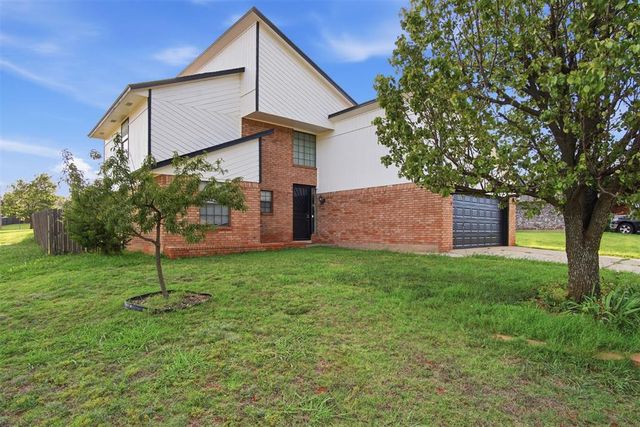 1101 David Road, Moore, OK 73160