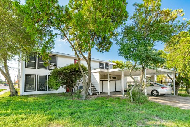 5301 Avenue R 1/2, Galveston, TX 77551