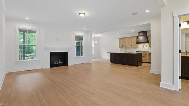 1427 Wharf Hill DR, Smithfield, VA 23430