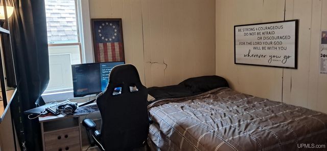 309 Fir Street, Munising, MI 49862