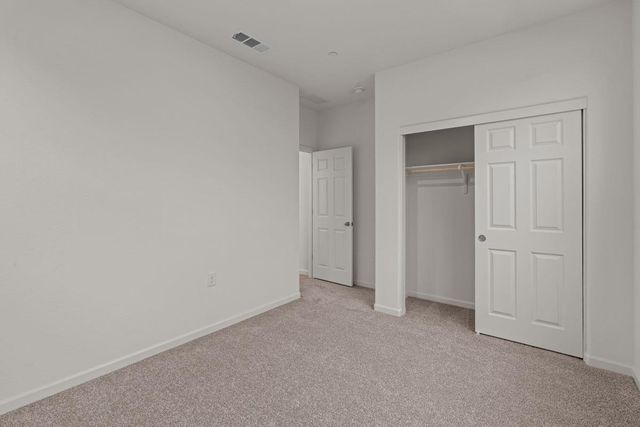 10422 Twitty Rd, Stockton, CA 95212