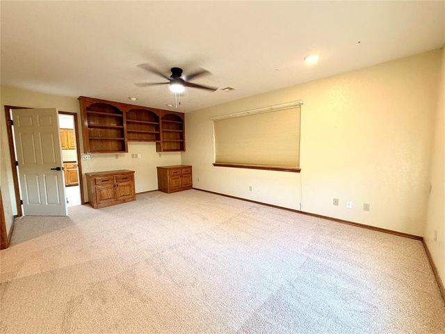 13440 Hedy Avenue, Newalla, OK 74857