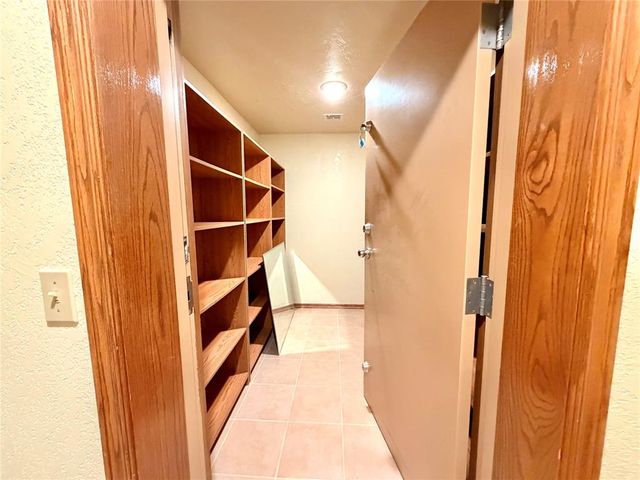 13440 Hedy Avenue, Newalla, OK 74857