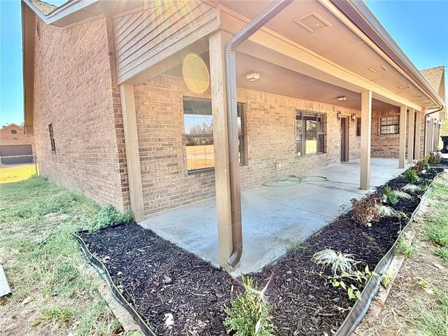 13440 Hedy Avenue, Newalla, OK 74857