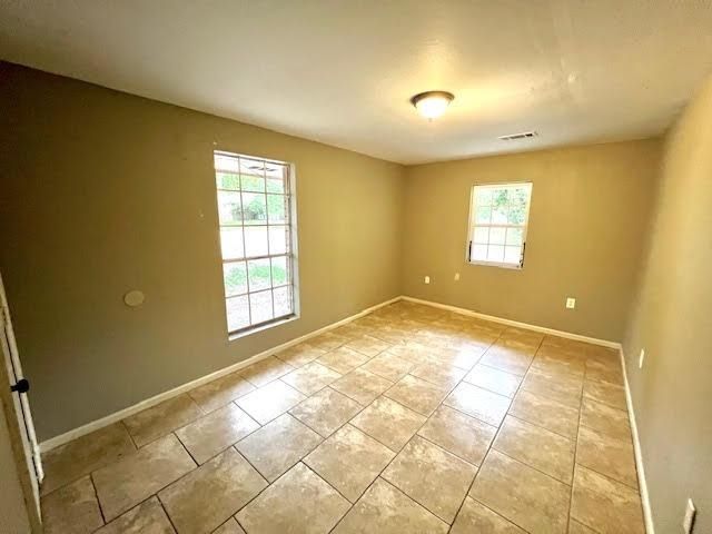 12646 Canterbury Dr, Baton Rouge, LA 70814