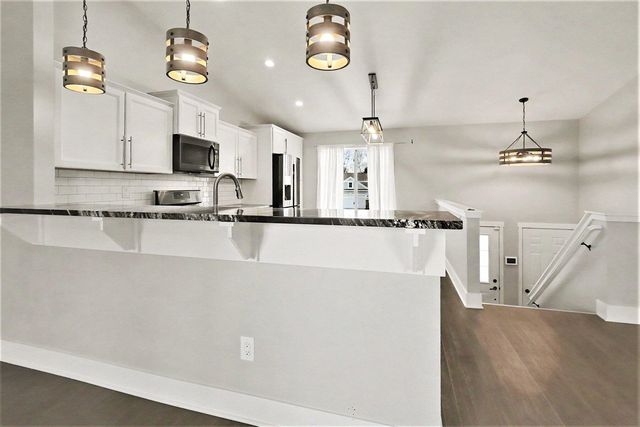 1193 Cooley Mill Lane, Vicksburg, MI 49097