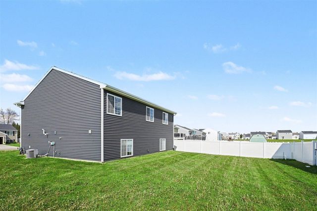 1193 Cooley Mill Lane, Vicksburg, MI 49097