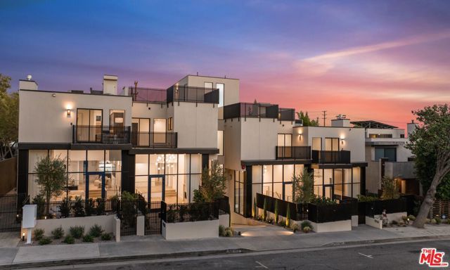 922 West Knoll Drive, West Hollywood, CA 90069