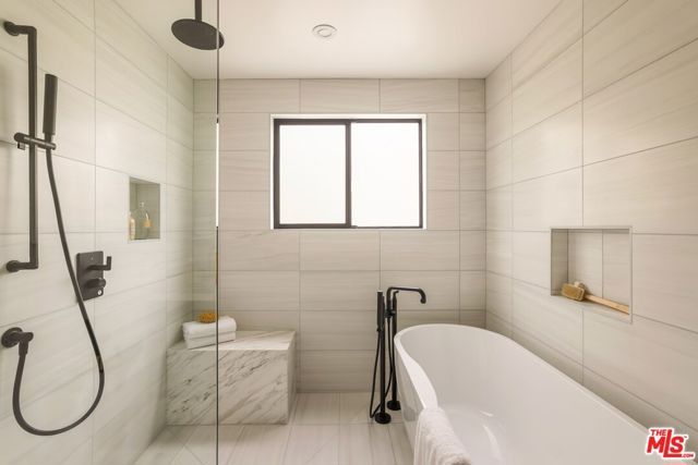 922 West Knoll Drive, West Hollywood, CA 90069