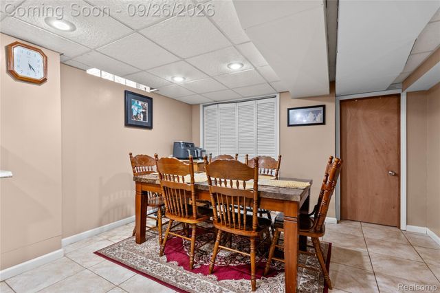 36319 Travis Drive, Sterling Heights, MI 48312