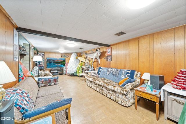 3019 Mcmahan Blvd, Louisville, KY 40220