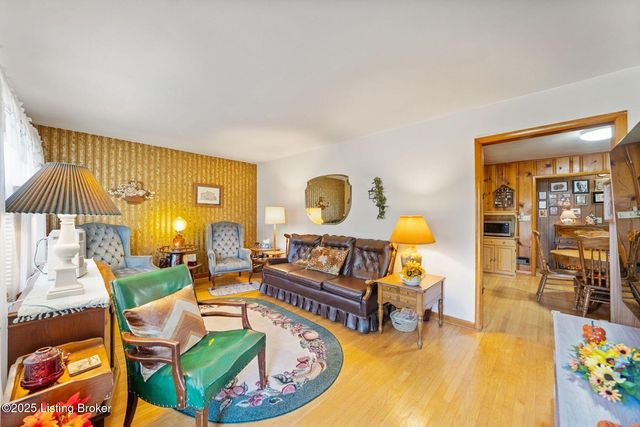 3019 Mcmahan Blvd, Louisville, KY 40220