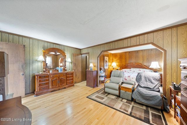 3019 Mcmahan Blvd, Louisville, KY 40220