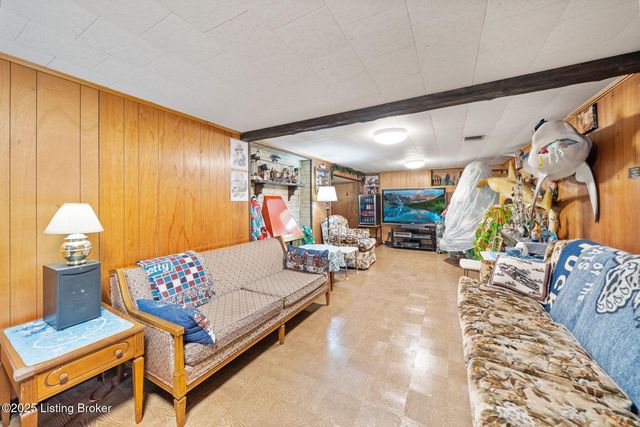 3019 Mcmahan Blvd, Louisville, KY 40220