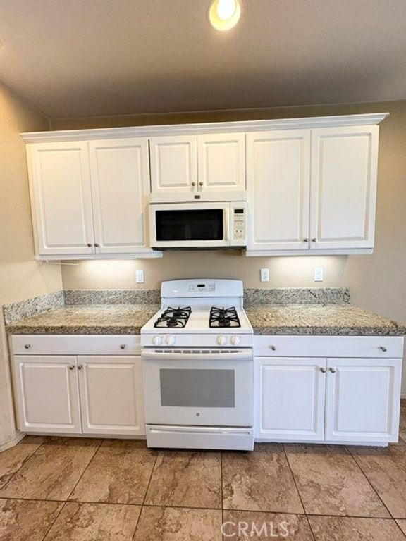 Image 24 of property listing at 1119 Huckleberry Lane, San Jacinto, CA 92582