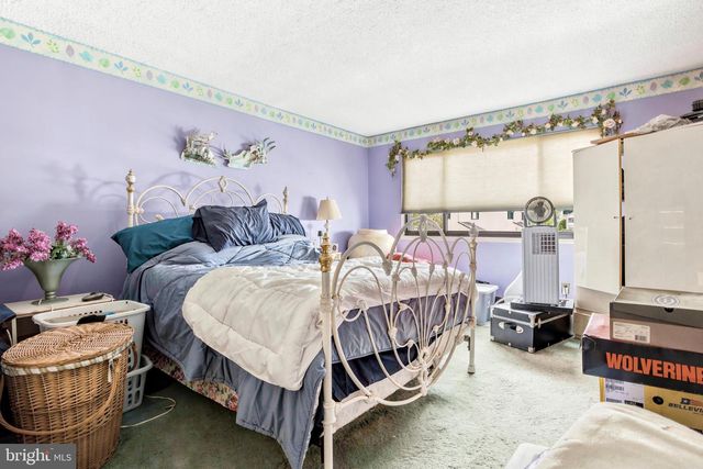 404 BUNKER HILL RD, Harleysville, PA 19438