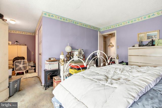 404 BUNKER HILL RD, Harleysville, PA 19438