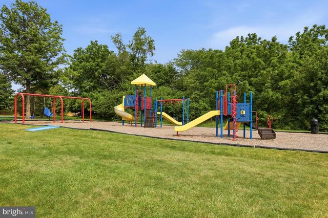 404 BUNKER HILL RD, Harleysville, PA 19438