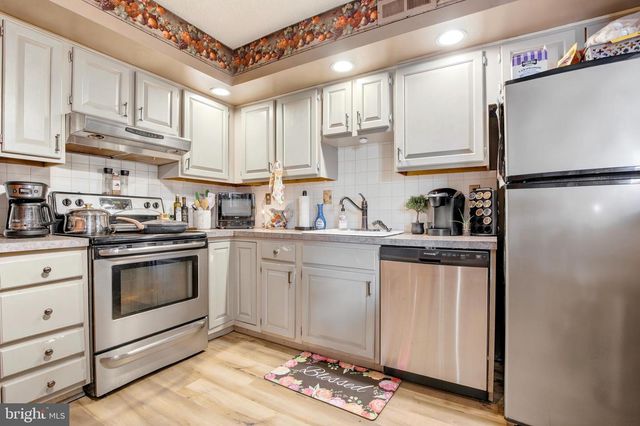 404 BUNKER HILL RD, Harleysville, PA 19438