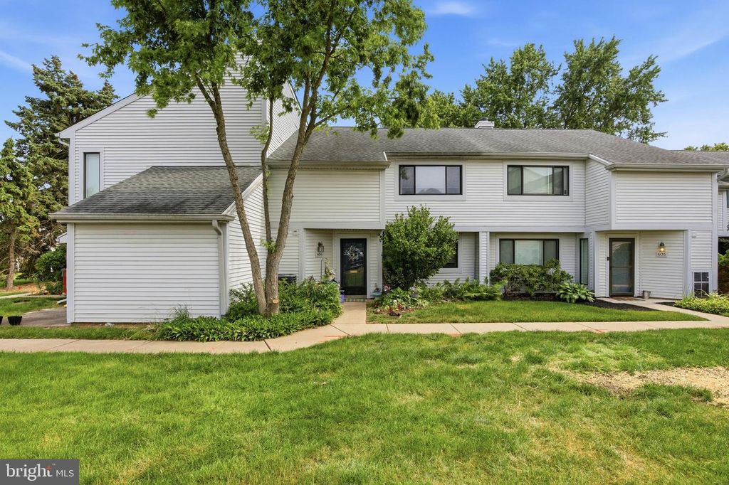404 BUNKER HILL RD, Harleysville, PA 19438