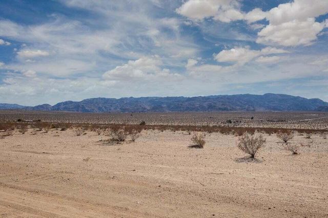 109 Amboy Road, 29 Palms, CA 92277