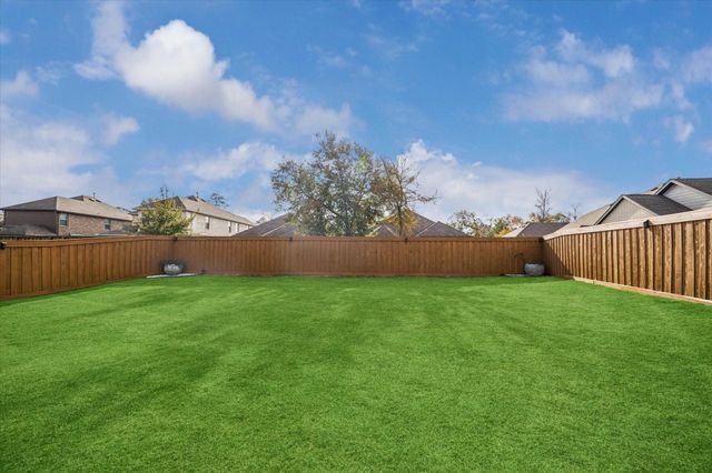 7933 Spring Run Drive, Magnolia, TX 77354