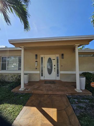 1732 NE 50th Street, Pompano Beach, FL 33064