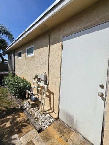 1732 NE 50th Street, Pompano Beach, FL 33064