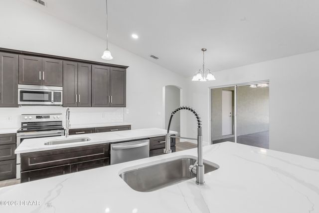 5 Serenity Place, Palm Coast, FL 32164