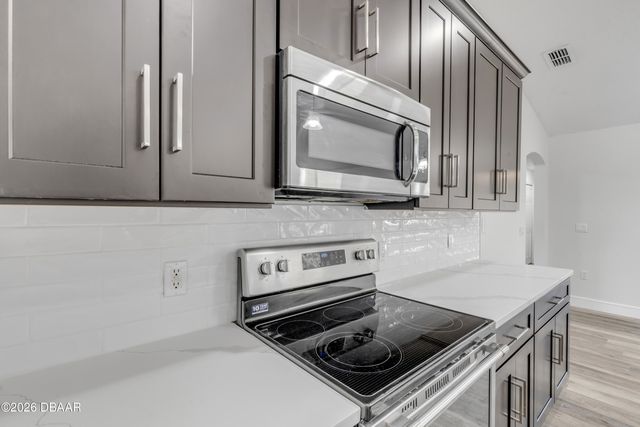 5 Serenity Place, Palm Coast, FL 32164