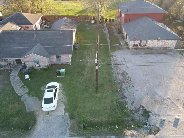 12 Nathaniel Brown, Houston, TX 77021