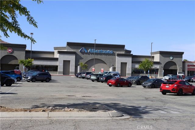 800 52nd Street W, Rosamond, CA 93560
