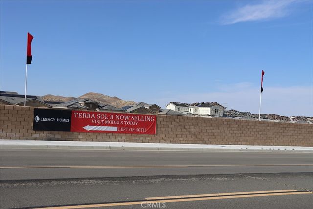 800 52nd Street W, Rosamond, CA 93560