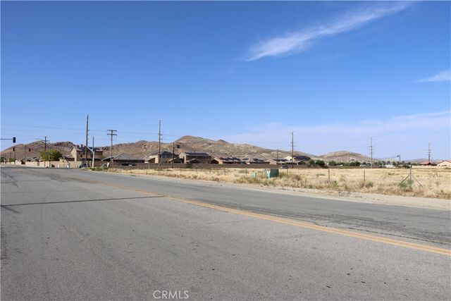 800 52nd Street W, Rosamond, CA 93560