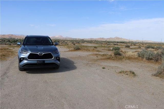 800 52nd Street W, Rosamond, CA 93560
